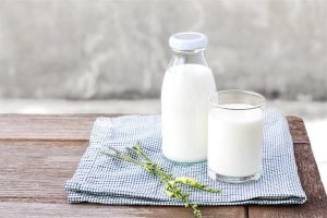 رژیم شیر برای لاغری سریع| انواع رژیم شیر برای کاهش وزن| معایب و مزایا