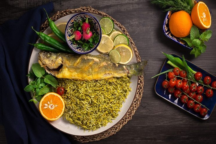 طرز تهیه سبزی پلو با ماهی رژیمی خوشمزه برای شب عید