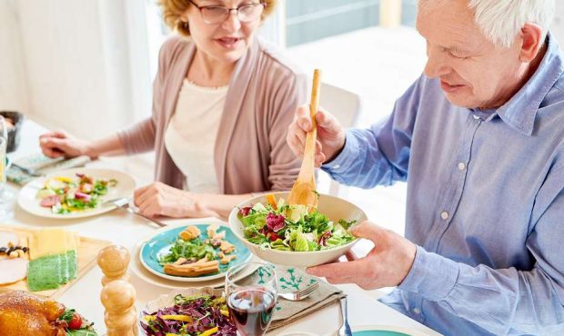 پیشگیری و درمان آلزایمر با تغذیه و رژیم غذایی
