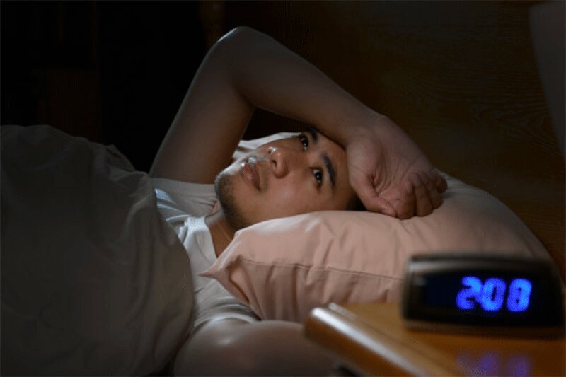 سخت به خواب می روید؟ این ۷ روش را امتحان کنید