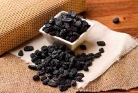 پیشگیری از پوکی استخوان با مویز یا کشکش سیاه