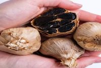 سیر سیاه برای لاغری| خواص، مضرات و طریقه مصرف