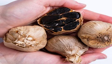 سیر سیاه برای لاغری| خواص، مضرات و طریقه مصرف