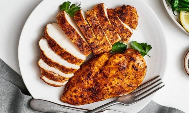 ارزش غذایی سینه مرغ؛ فواید و بهترین روش مصرف آن