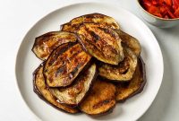 ۲ طرز پخت بادمجان در هواپز (ایرفرایر) فقط با یک قاشق روغن