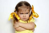 غذاهایی که انسان را عصبی می‌کنند