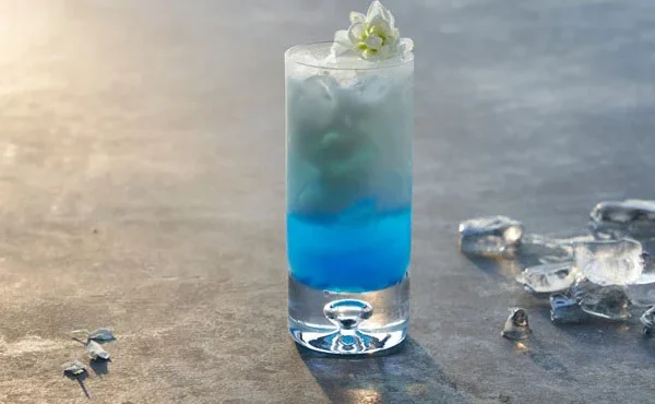 طرز تهیه نوشیدنی بلو اسکای خوشرنگ و خنک