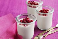 ۴ مدل طرز تهیه پودینگ انار خوشمزه، ساده و کم هزینه