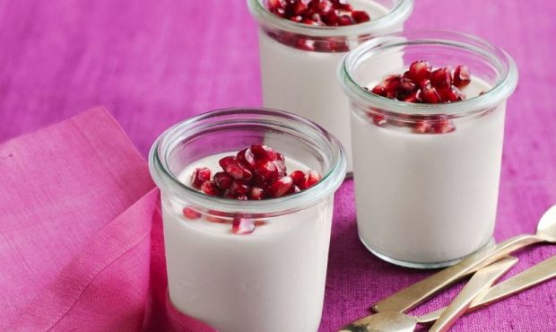 ۴ مدل طرز تهیه پودینگ انار خوشمزه، ساده و کم هزینه ۴ مدل طرز تهیه پودینگ انار خوشمزه، ساده و کم هزینه