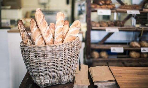 نان باگت چطور به نماد آشپزی فرانسوی تبدیل شد؟